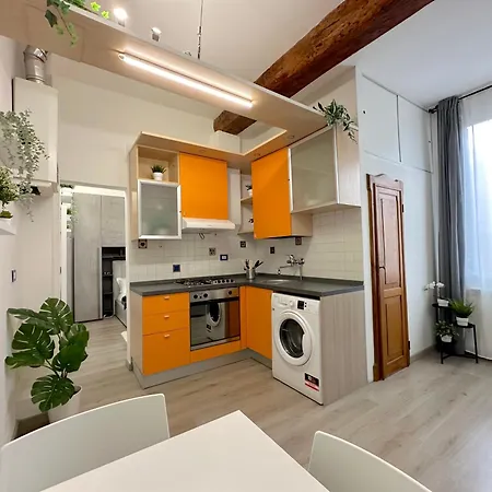 House Apartment *
