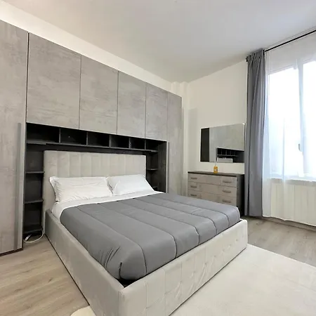 House * بولونيا